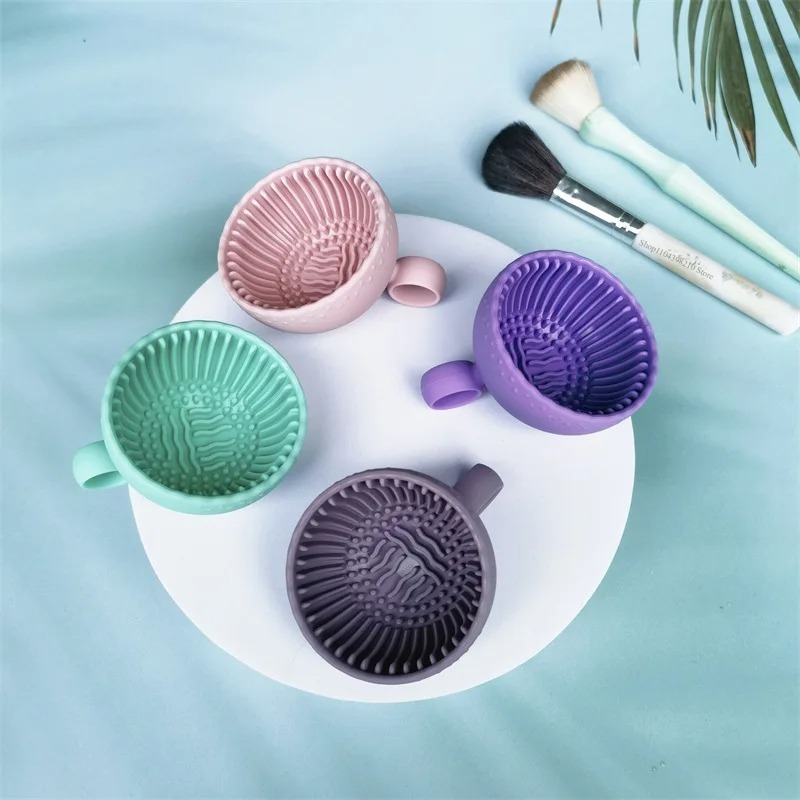 Blush Brush Kabuki - Soft Silicone Makeup Brush Cleaner Folding