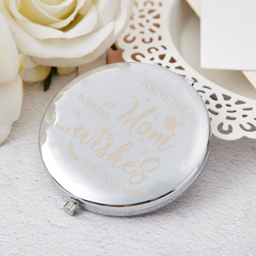 A customized makeup mirror wit – Beauty Makeup Names recenzja i cena