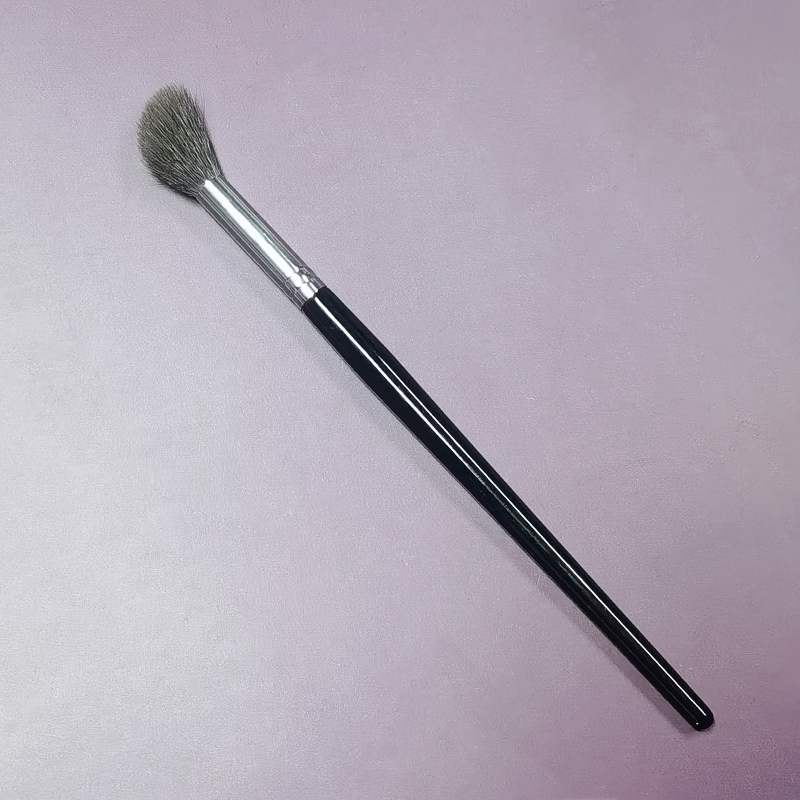 Highlighter Makeup Brushes Blu – Beauty Queen Makeup recenzja i cena